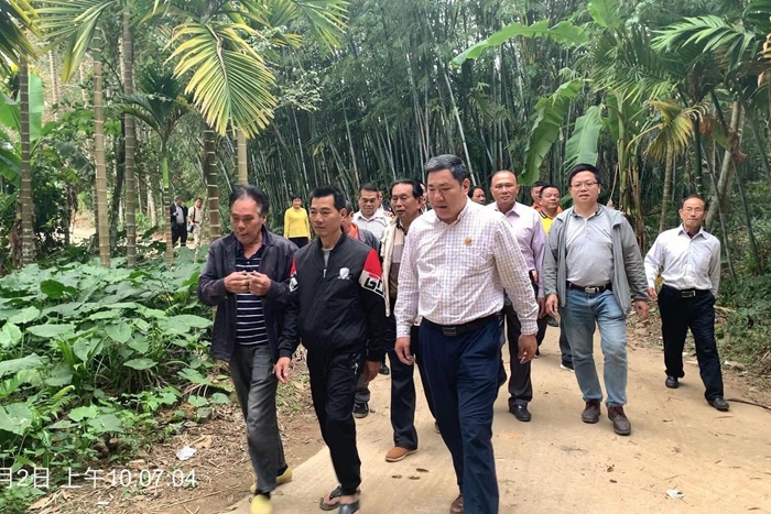 瓊海吳氏慈善公益行萬泉河畔冬暖人心