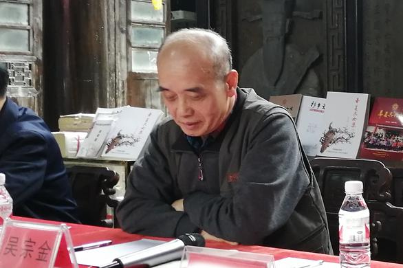 弘?yún)俏幕?揚舉法治 報效祖國